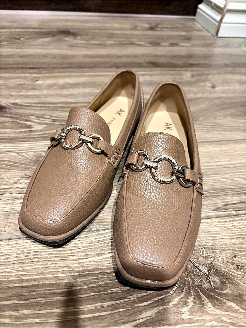 Anne Klein Loafers in Brown Like New